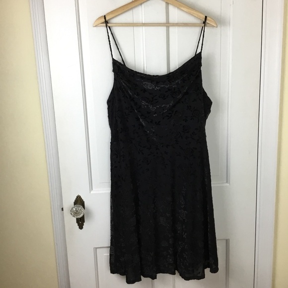 Rewind Sleeveless Crushed Velvet Black Dress Plus Size 1X NWT - Picture 4 of 8